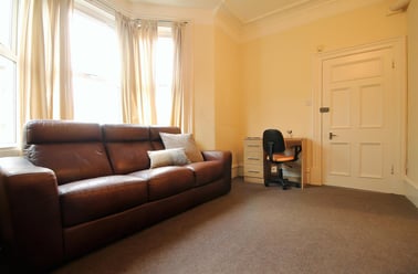 Grosvenor Place, Jesmond, Newcastle - Image 2